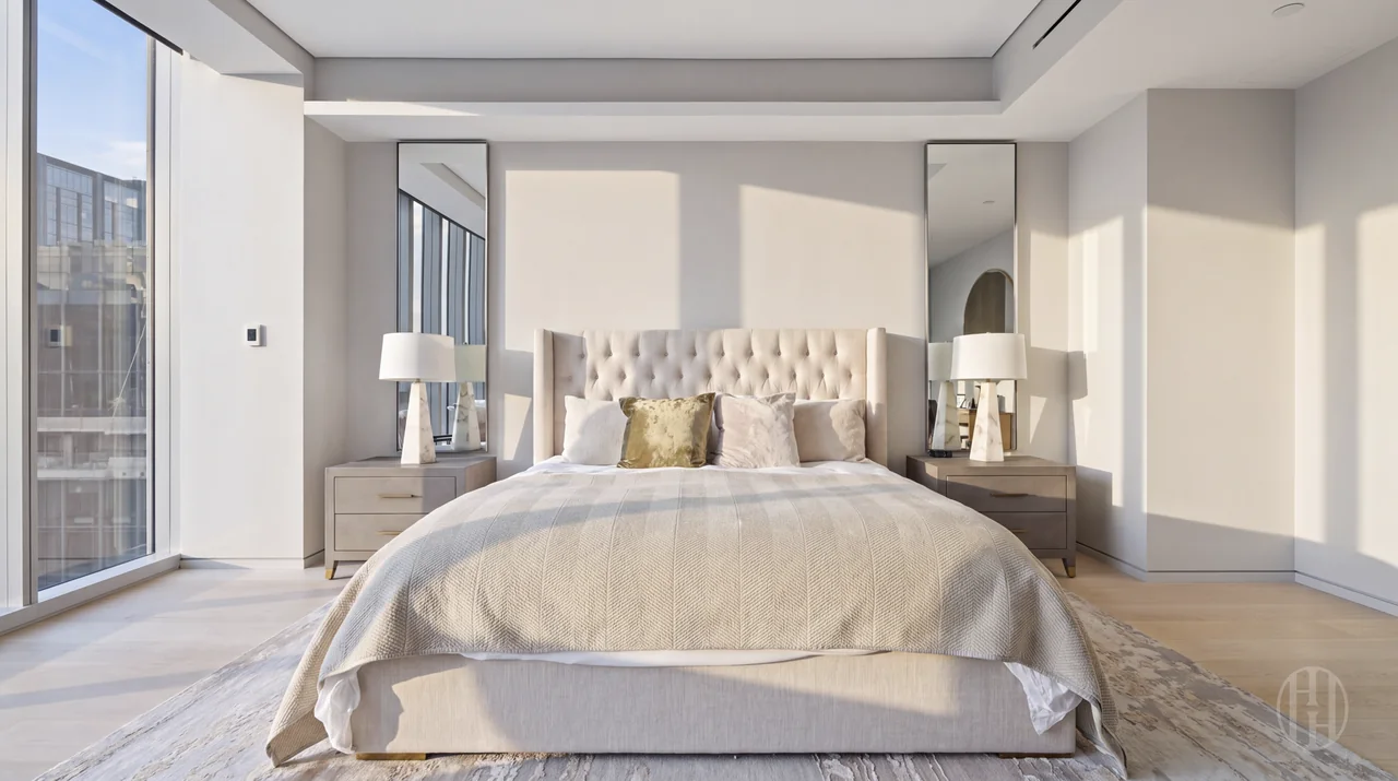 Primary bedroom at 515 West 29th Street, Residence 9