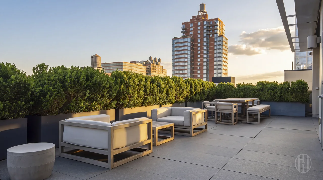 Rooftop lounge seating at 515 West 29th Street, Residence 9